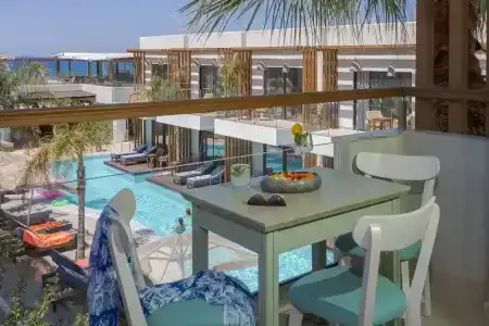 Galazio & Suites - 121
