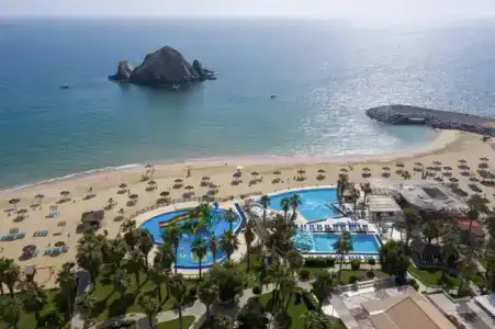 Sandy Beach & Resort - 11