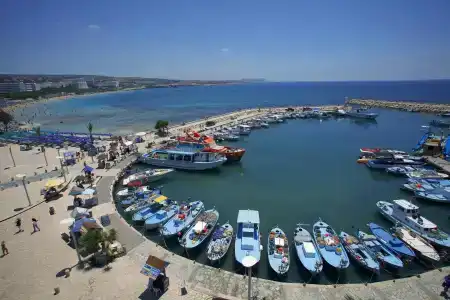Limanaki Beach & Suites - 17