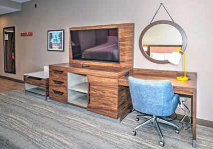 Hampton by Hilton - 2
