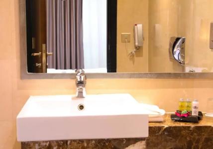 Number One Tower Suites - 78