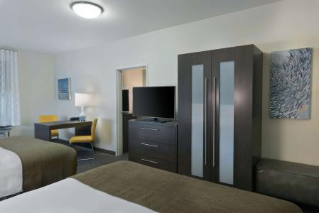Oxford Suites - 1
