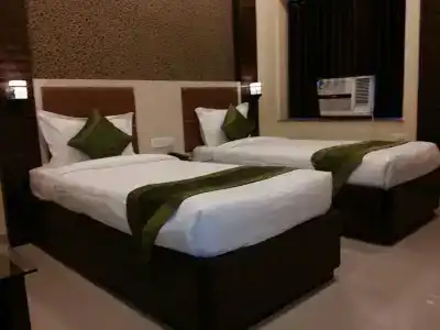 Diamond Plaza - 1