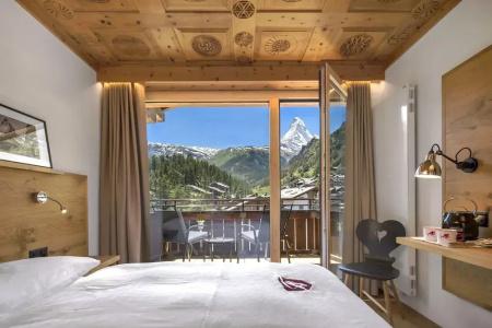 Swiss Alpine Allalin - 86