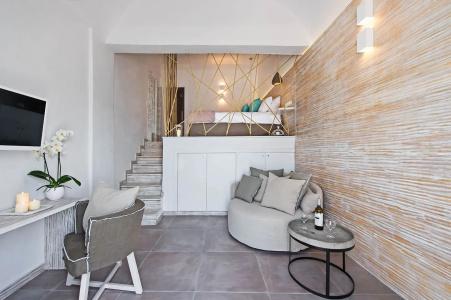 Athina Luxury Suites - 18