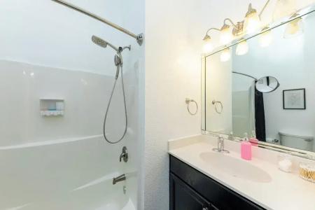 30-A Inn & Suites - 132