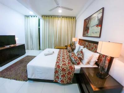 Romance Hills - 219