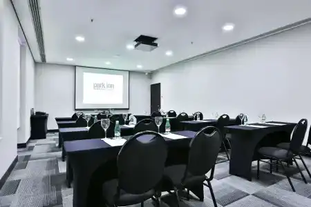 Park Inn by Radisson Berrini - 18