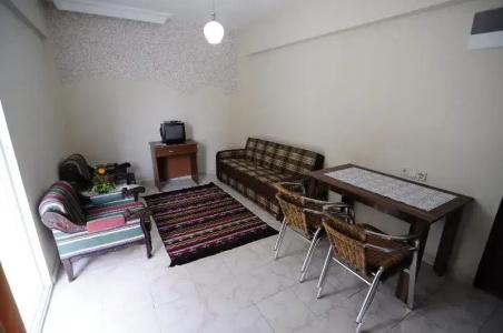 Le Moral Apart - 13