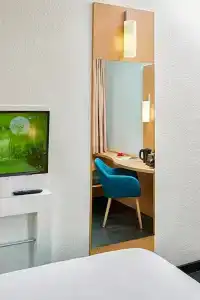 ibis Annecy Centre Vieille Ville - 69