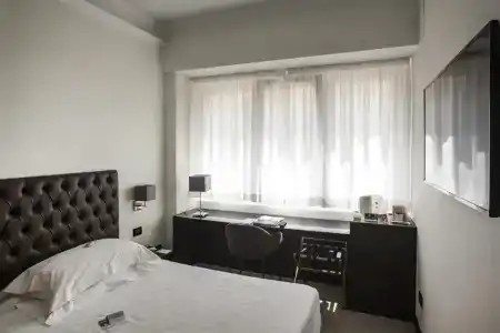 Plaza - 34