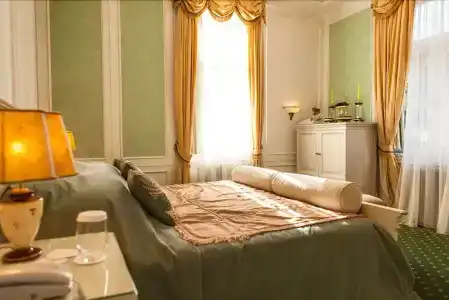 Tb Palace & Spa - 2