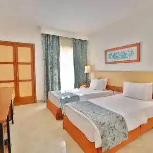Marina Plaza Tala Bay - 28
