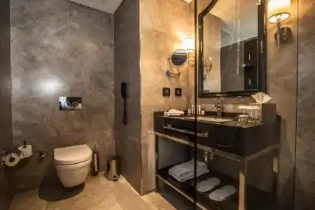 DoubleTree By Hilton Izmir Airport - 58
