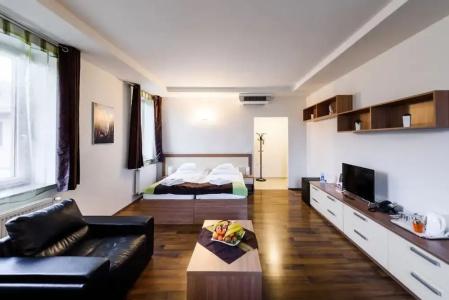 Garzon Plaza - 6