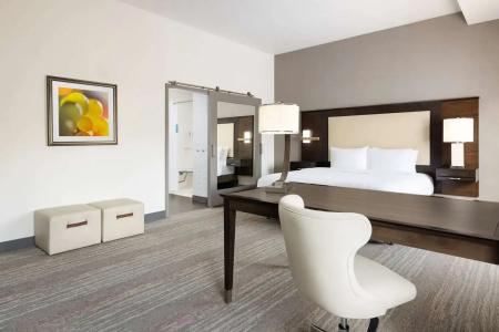 Hampton Inn & Suites -, CA - 104