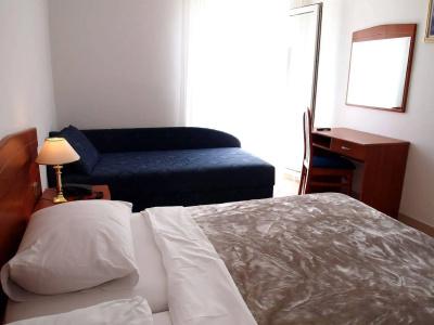 Adria - 3