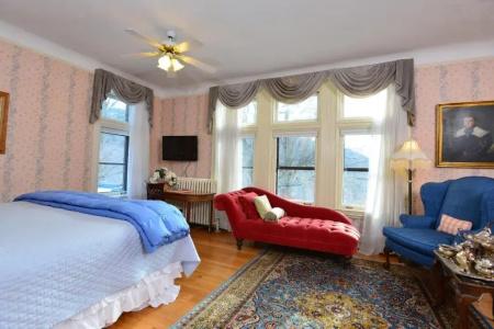 Wilburton Inn - 108