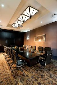 Windhoek Country Club Resort - 20