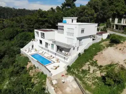 Belvedere - 21