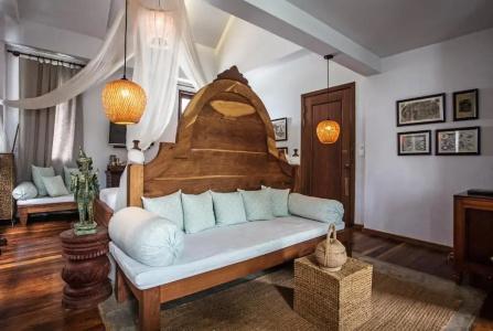 Mane Boutique & Spa - 53
