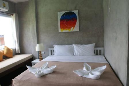 Ban's Avenue Guesthouse - 13