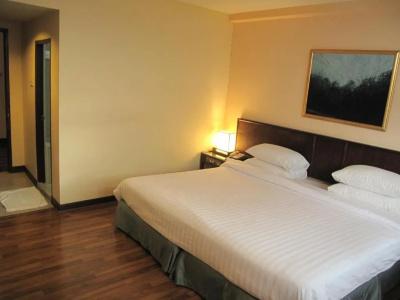 Dusit - 26