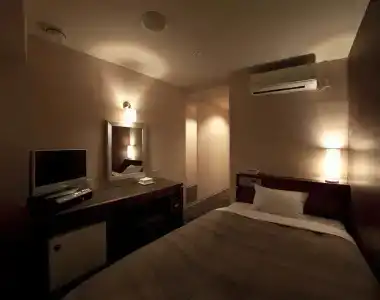 Center - 3