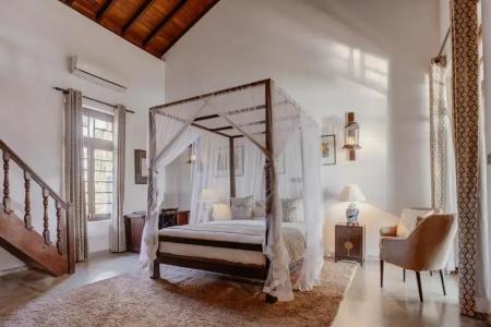 The Postcard Galle - 48