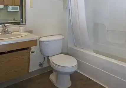 Woodspring Suites West In Qd - 18