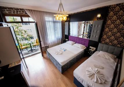 Royal Garden Suite - 30