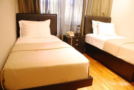 Off Soho Suites - 18
