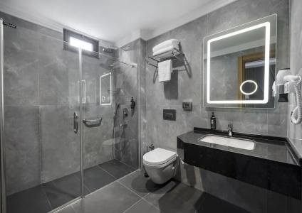 Ramada & Suites by Wyndham Istanbul Sisli - 62