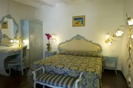 Viktoria Palace - 88