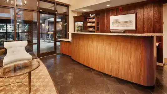Best Western Plus Coastline Inn - 1
