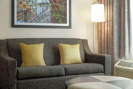 Hampton Inn & Suites-Downtown-Riverplace - 134