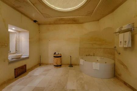 Taru Cave Suites - 136
