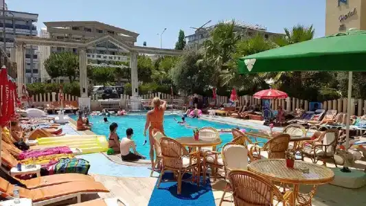 Mutlu Apart - 10