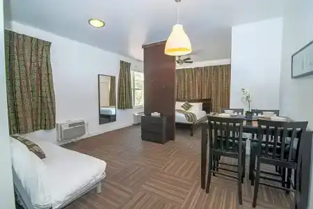 Ocean Reef Suites - 38