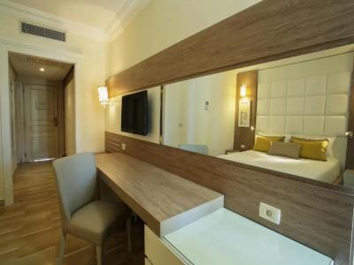 Sentido Bellevue Park - 48