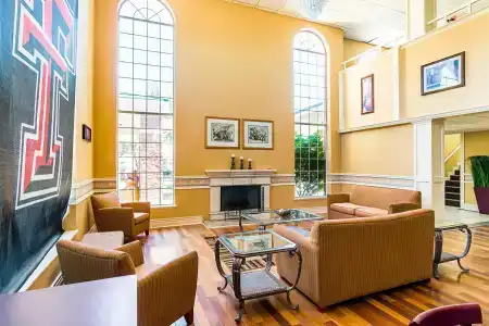Quality Suites - 13