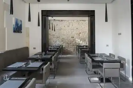 Caportigia Boutique - 20