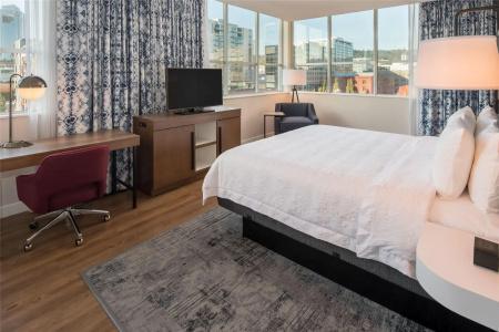 Hampton Inn And Suites By Hilton Portland-Pearl District - 41