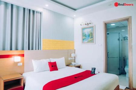 Reddoorz Plus Near Cau Giay Park - 60