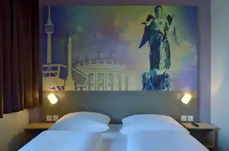 B&B Stuttgart-Vaihingen - 40