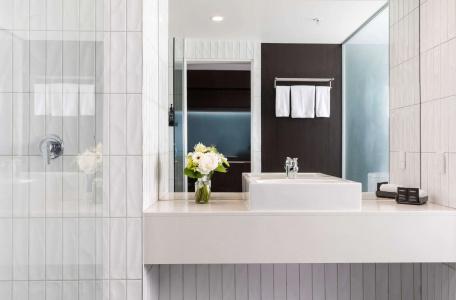 Rydges - 75