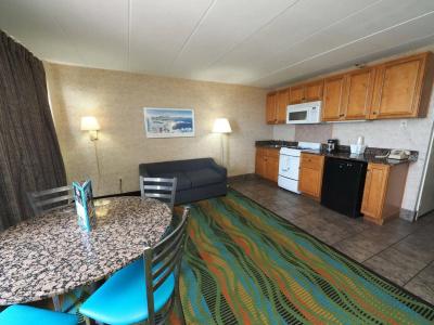 Marjac Suites Virginia Beach Oceanfront - 22