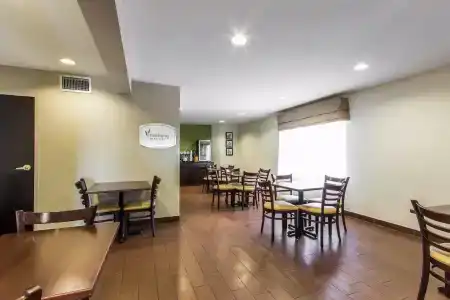 Quality Inn - 28
