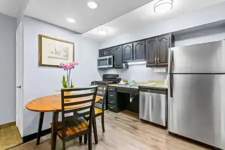 SureStay Studio by Best Western - 27