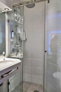 Best Western Plus Carlton Annecy - 96